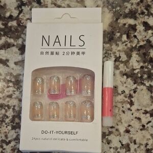Glitter Nail Kit with Silver Accents
